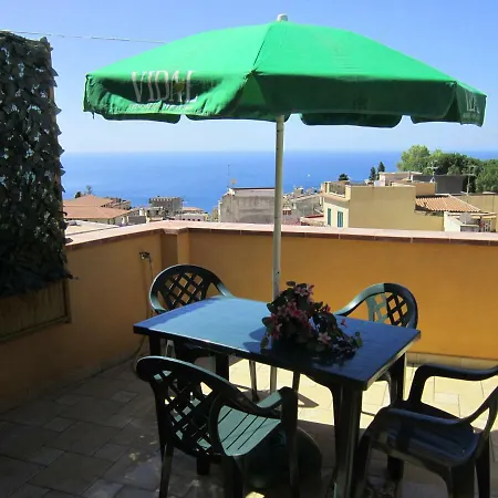 Castle And Sea View1 Apartment *
